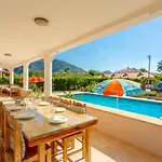 Villa Kubra *
