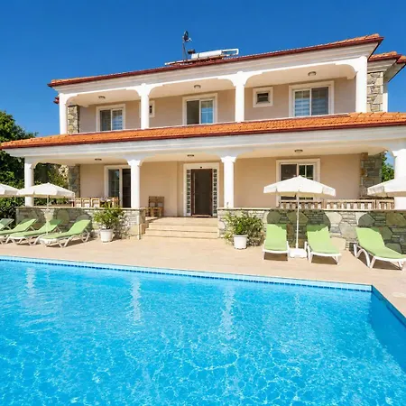 Villa Kubra *