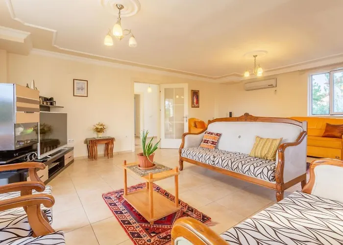 فيلة Kubra داليان